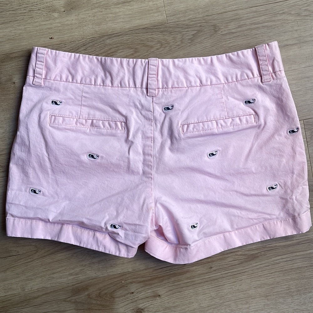 vineyard Vines pink low rise shorts. Size 2 - Picture 4 of 5
